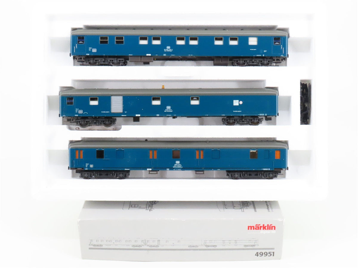 HO Marklin 49951 DB German Federal Railroad 3-Car Crane Tender Passenger Set