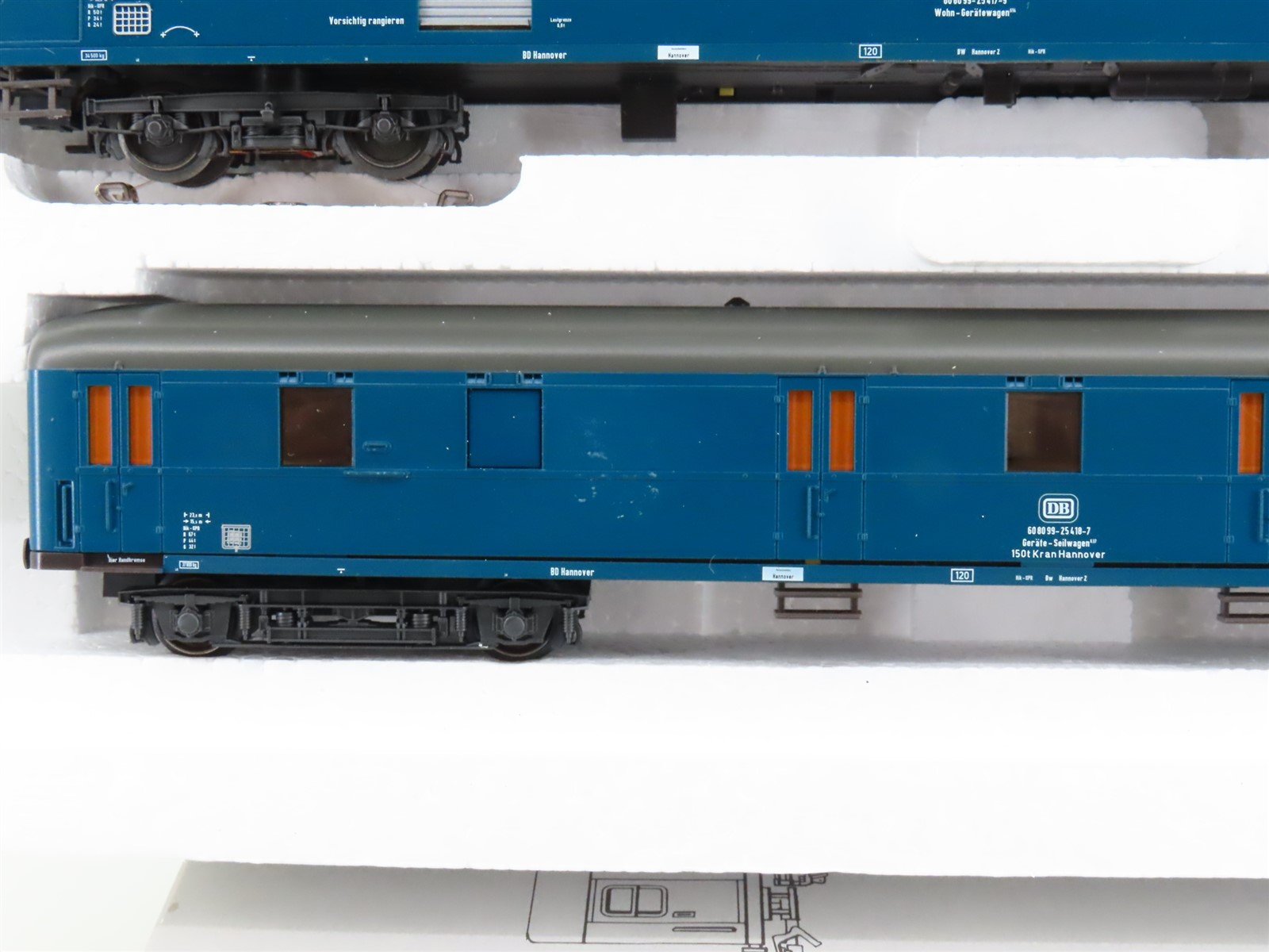 HO Marklin 49951 DB German Federal Railroad 3-Car Crane Tender Passenger Set