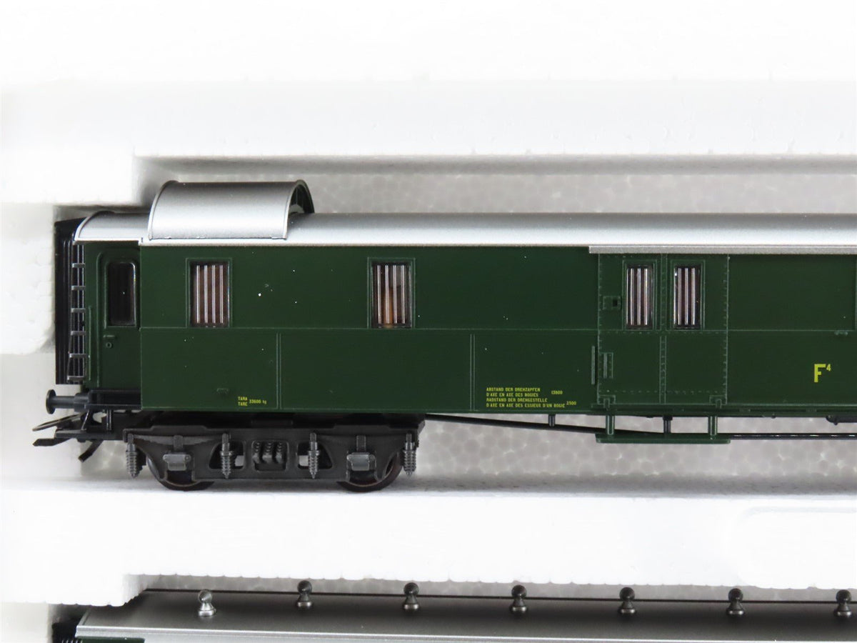HO Scale Marklin 42385 SBB-CFF-FFS Swiss Federal 3-Car Express Passenger Set