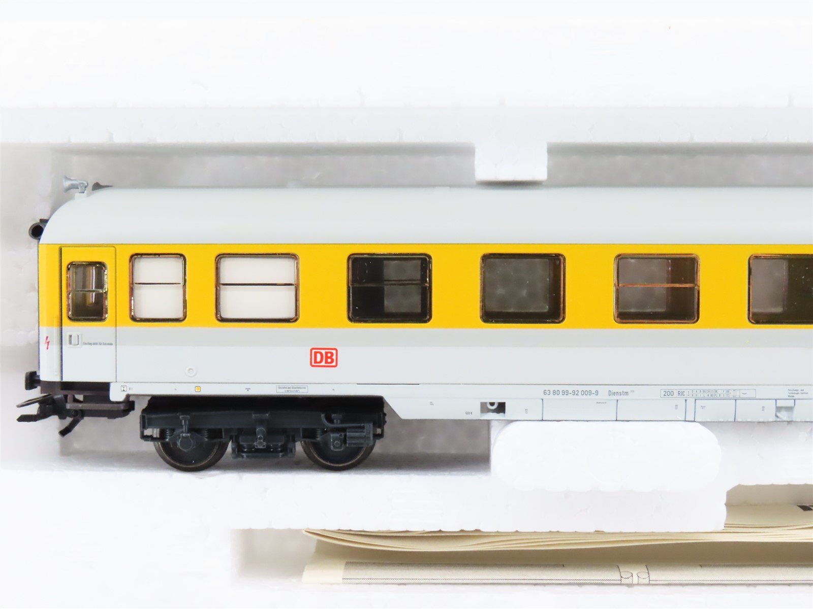 HO Marklin 42996 DB AG German Railway Era V Measurement Passenger 3-Car Set