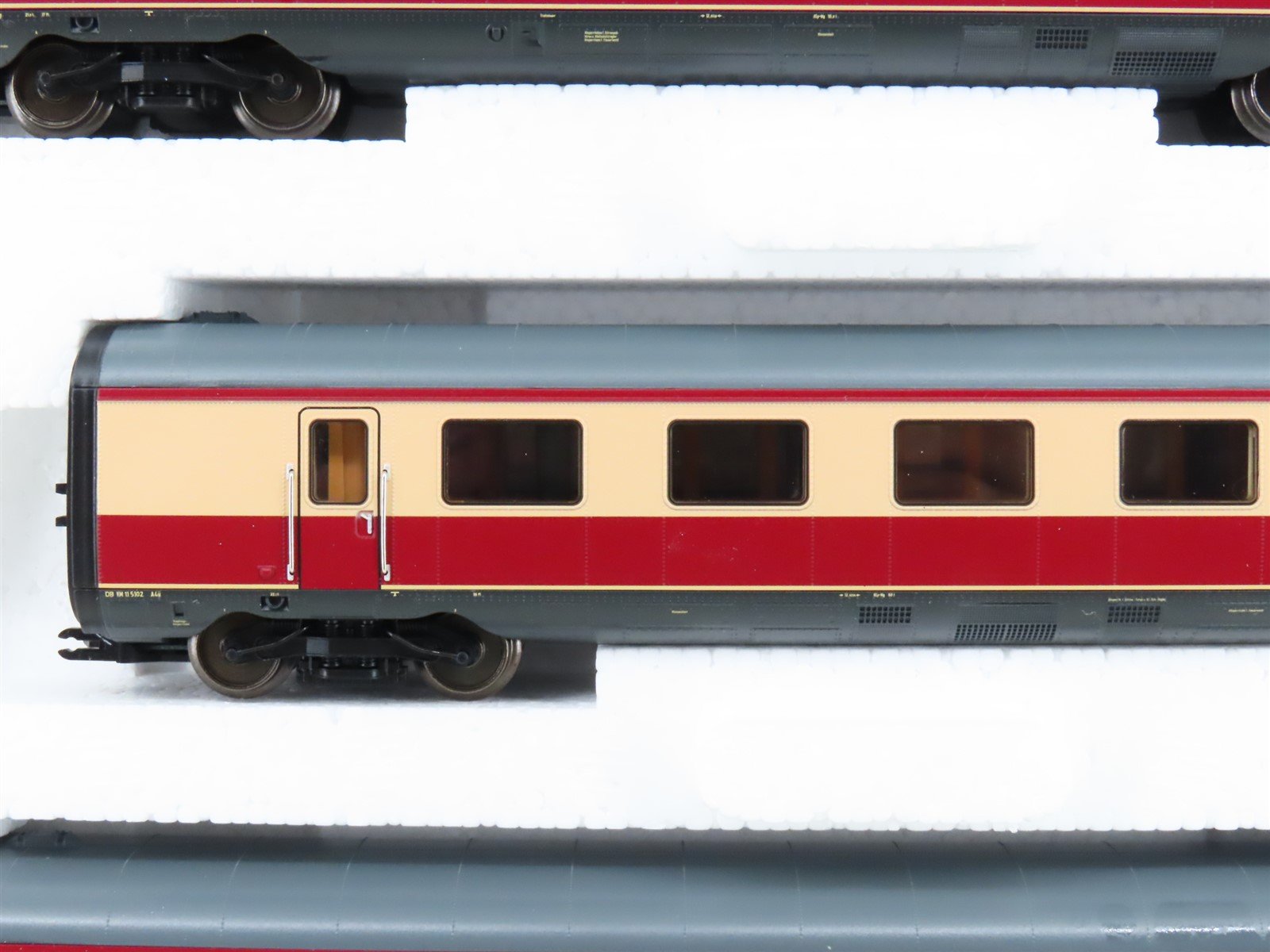 HO Scale Marklin 43115 DB German Federal Railroad Era III 3-Car Passenger Set