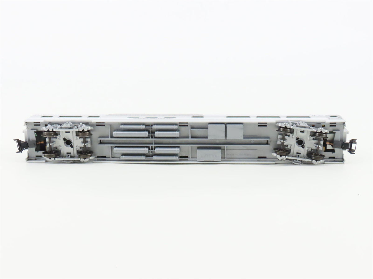 HO Marklin 43614 D&amp;RGW California Zephyr Vista Dome Passenger &quot;Silver Mustang&quot;