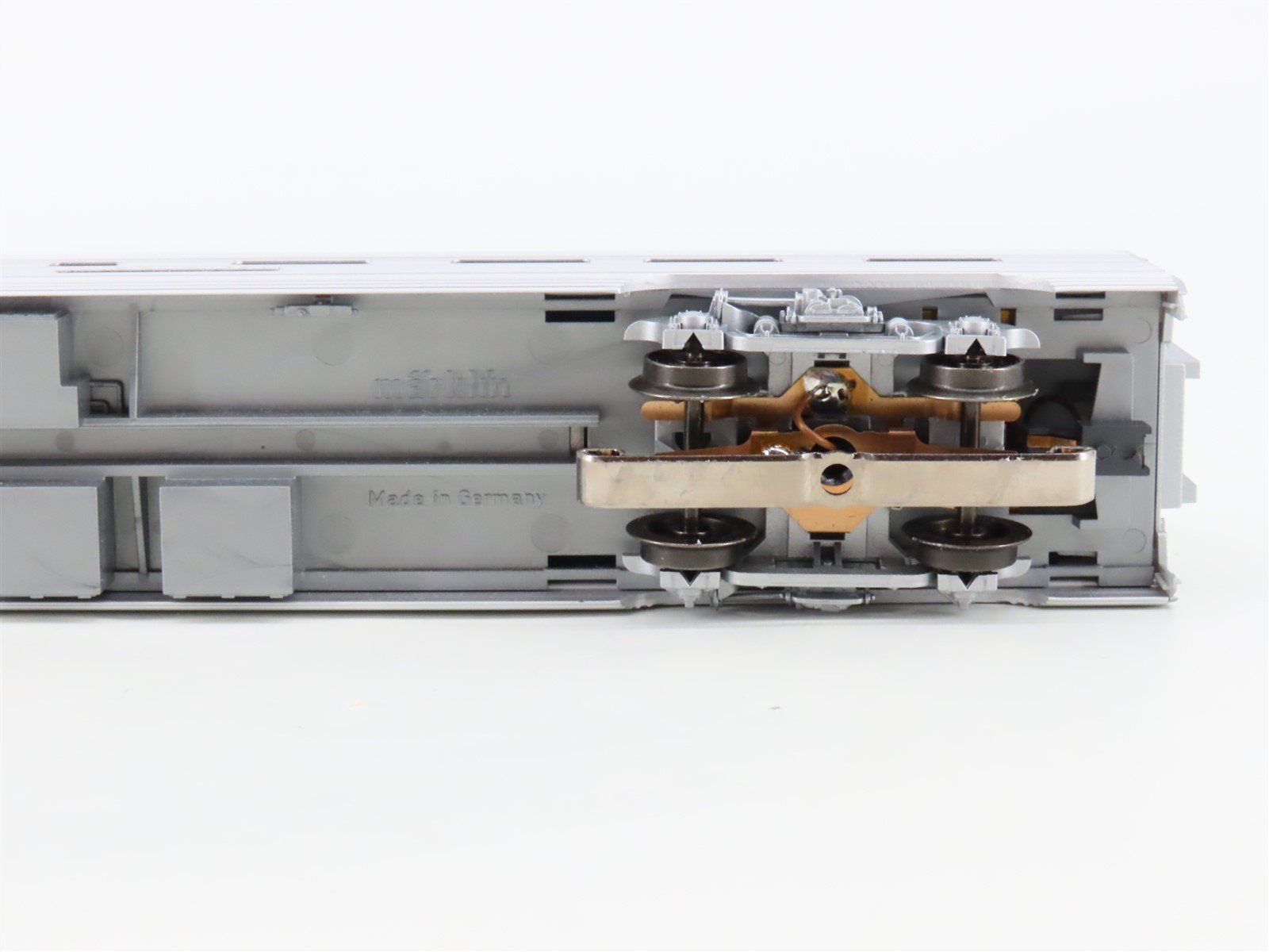 HO Scale Marklin 43604 ATSF Santa Fe Era III Observation Passenger 