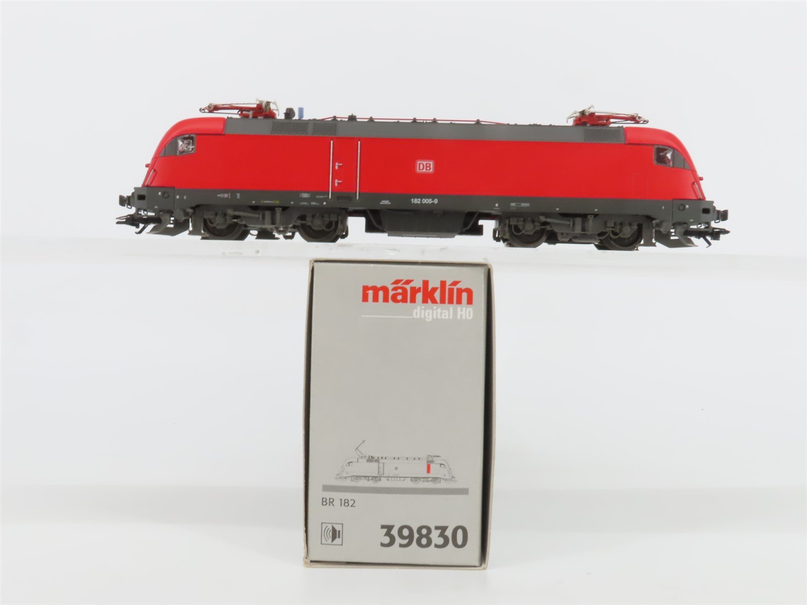 HO 3-Rail AC Marklin Digital 39830 DB-AG German BR182 Taurus Electric #005-9