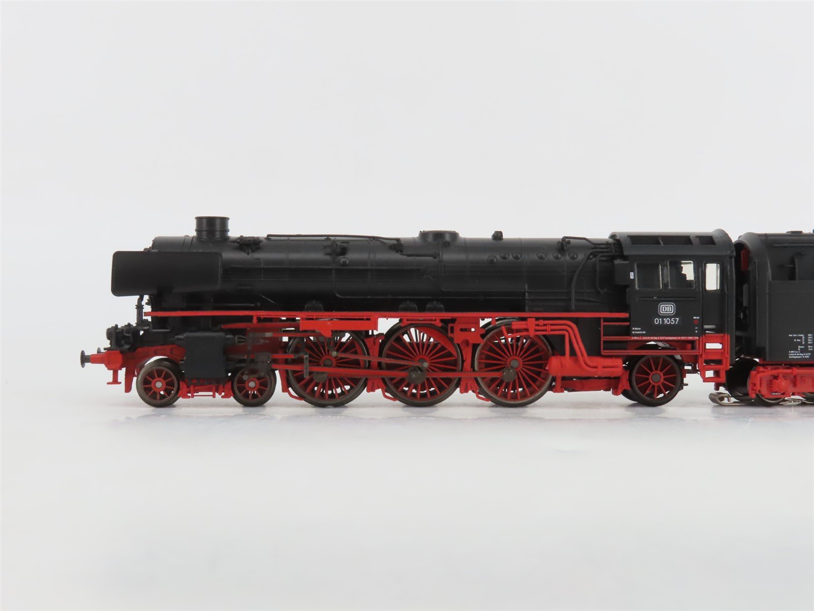 HO 3-Rail AC Marklin Digital 39103 DB German 4-6-2 BR01 Steam #1057 w/ Sound