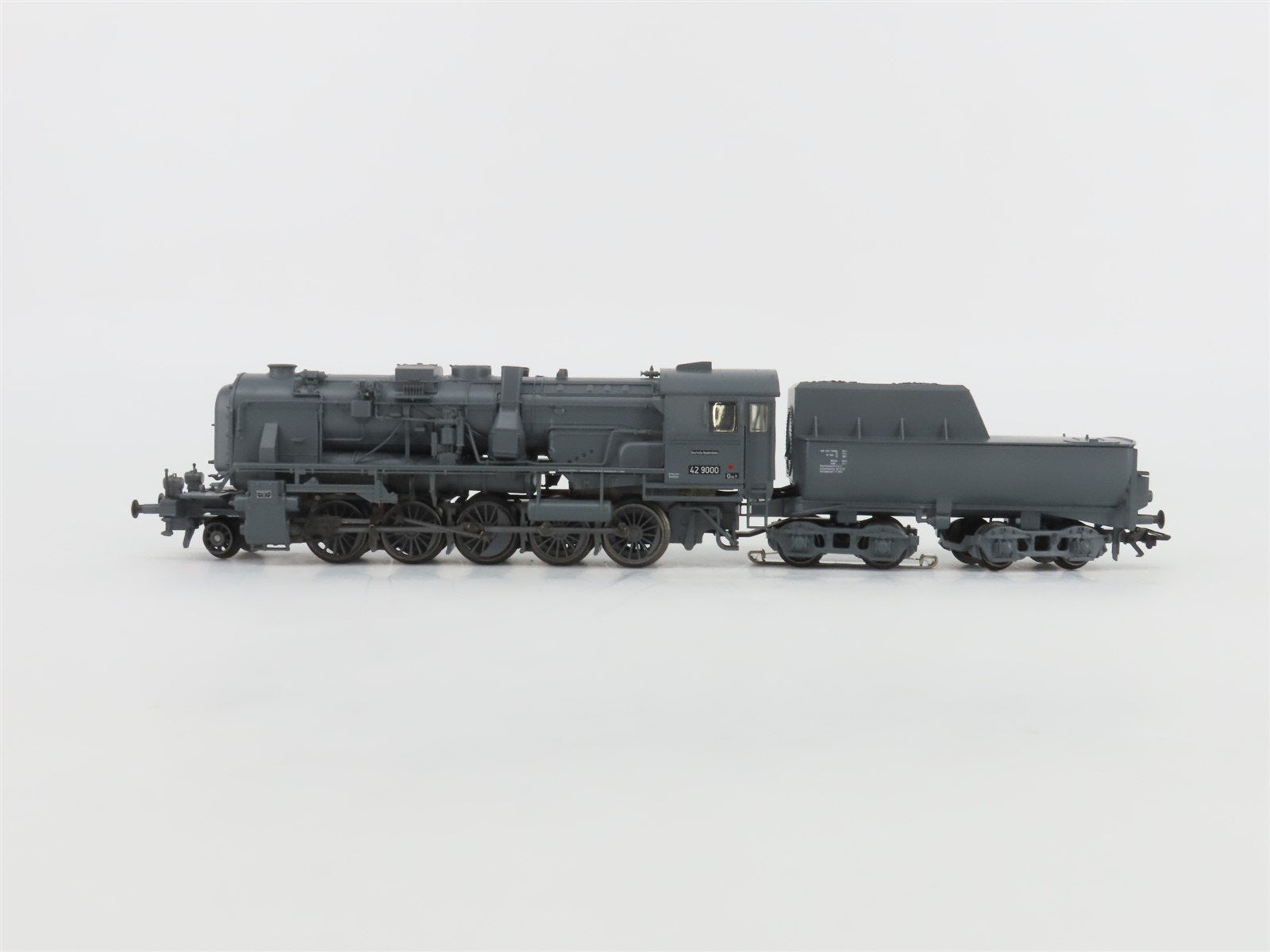 HO 3-Rail AC Marklin Digital 39160 DB Deutsche Bundesbahn 2-10-0 BR42 Steam 9000