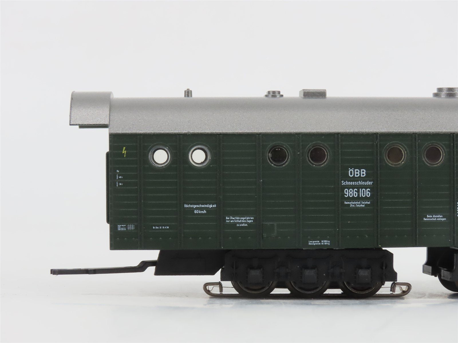 HO 3-Rail AC Marklin Digital 26831 OBB 2-8-2T Steam & Snow Plow Set w/ Sound