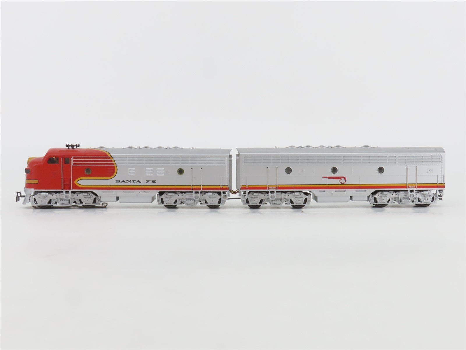HO Scale 3-Rail AC Marklin ATSF Santa Fe Warbonnet EMD F7A/B Diesel Set w/ Sound