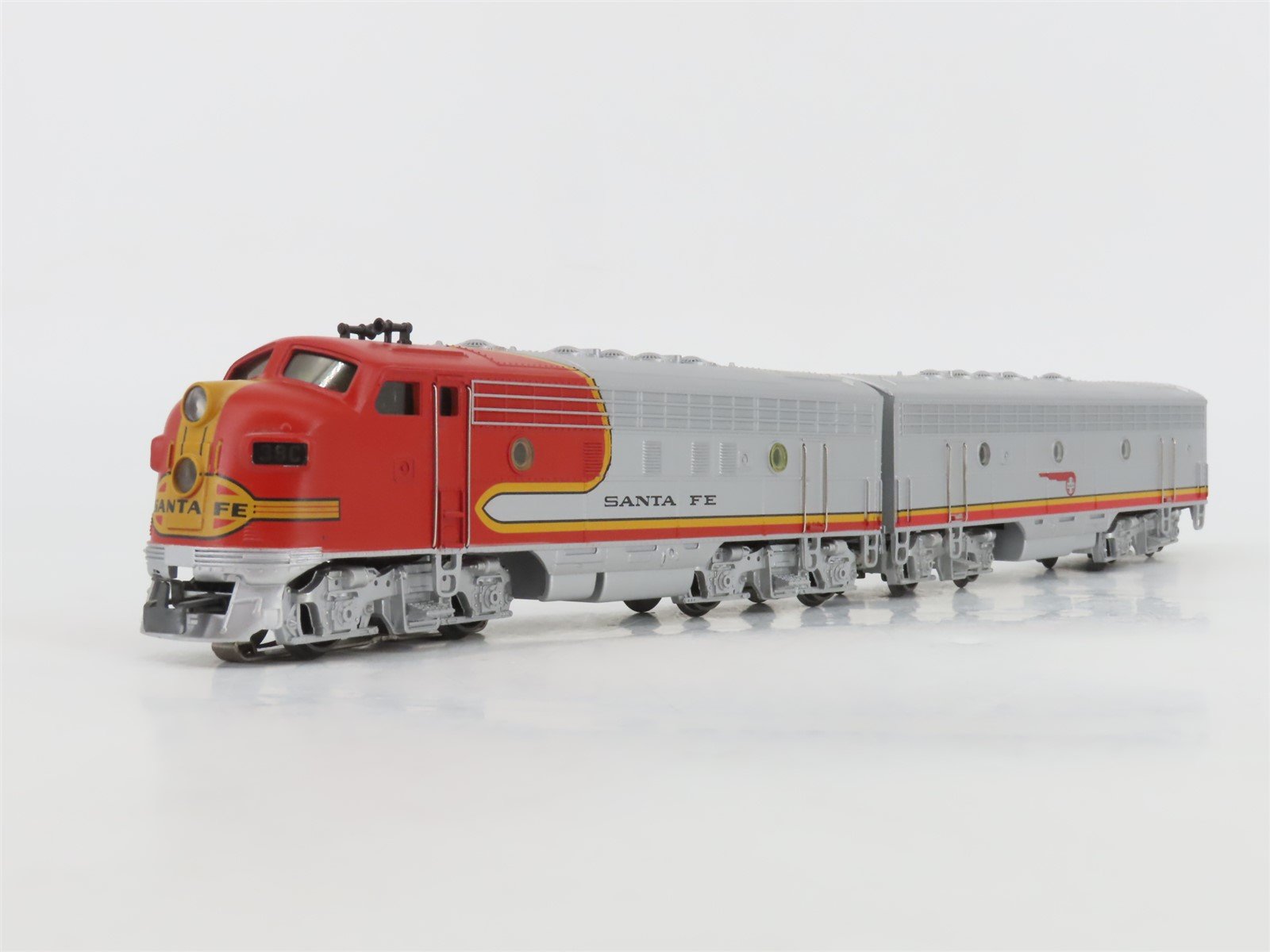 HO Scale 3-Rail AC Marklin ATSF Santa Fe Warbonnet EMD F7A/B Diesel Set w/ Sound
