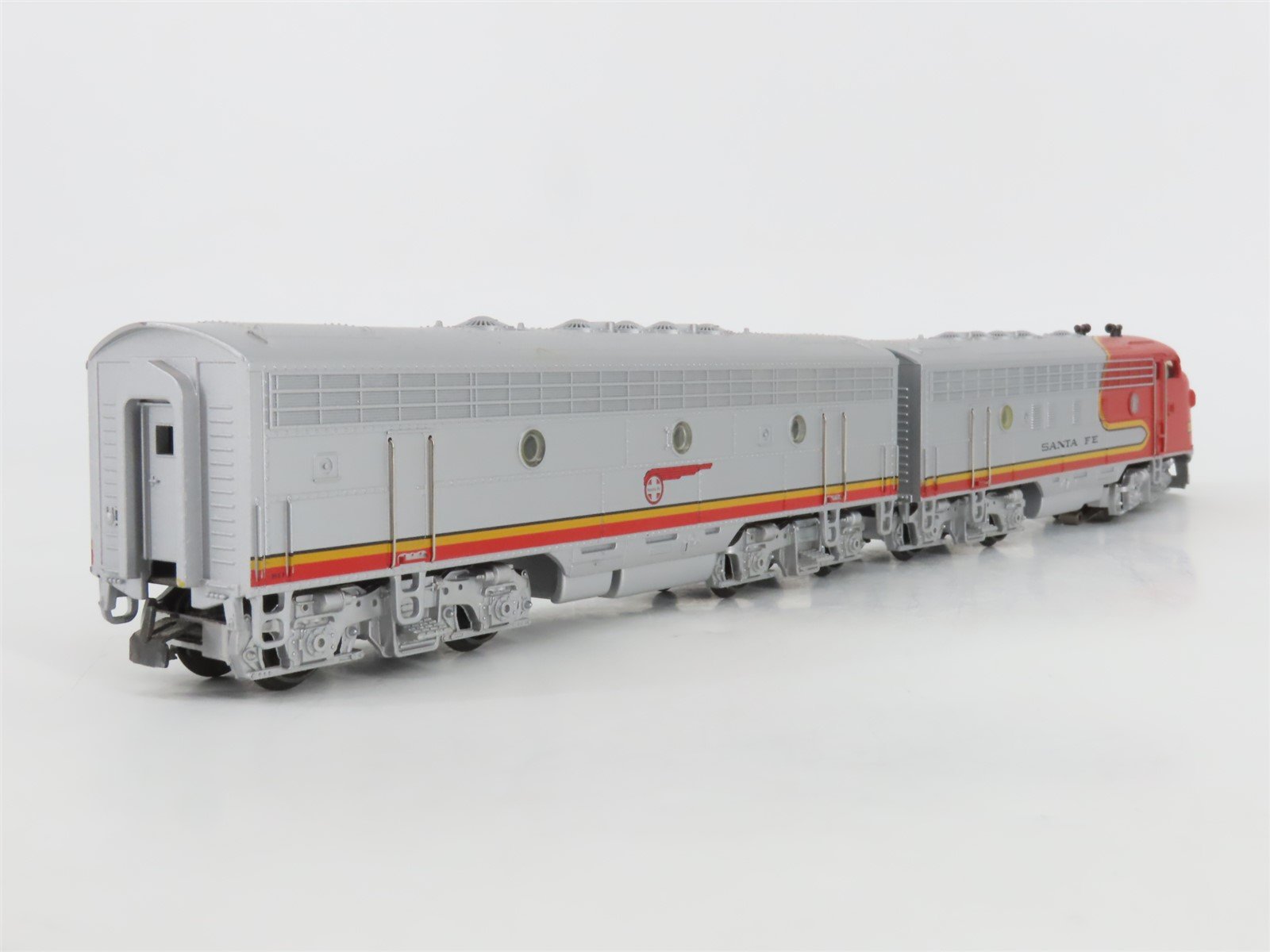 HO Scale 3-Rail AC Marklin ATSF Santa Fe Warbonnet EMD F7A/B Diesel Set w/ Sound