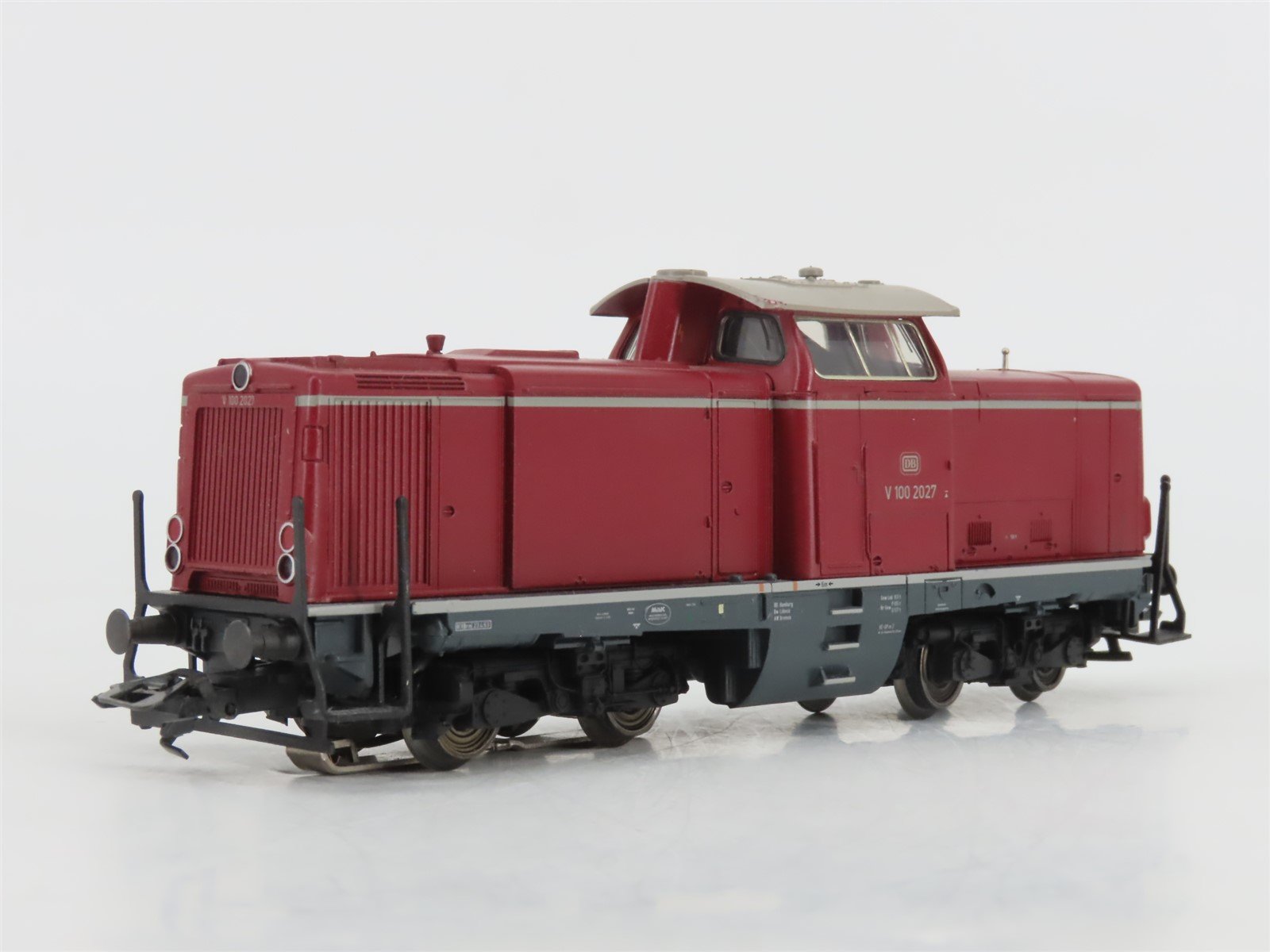 HO Scale 3-Rail AC Marklin DB Deutsche Bahn V100 Diesel Locomotive #2027