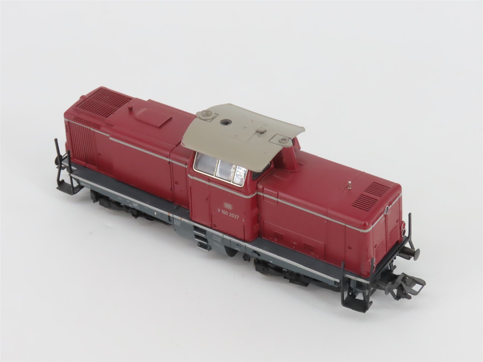 HO Scale 3-Rail AC Marklin DB Deutsche Bahn V100 Diesel Locomotive #2027