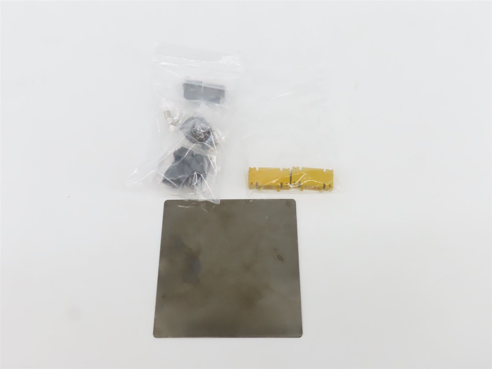 HO Scale 3-Rail AC Marklin Digital 49950 DB German Era V Goliath Crane Set