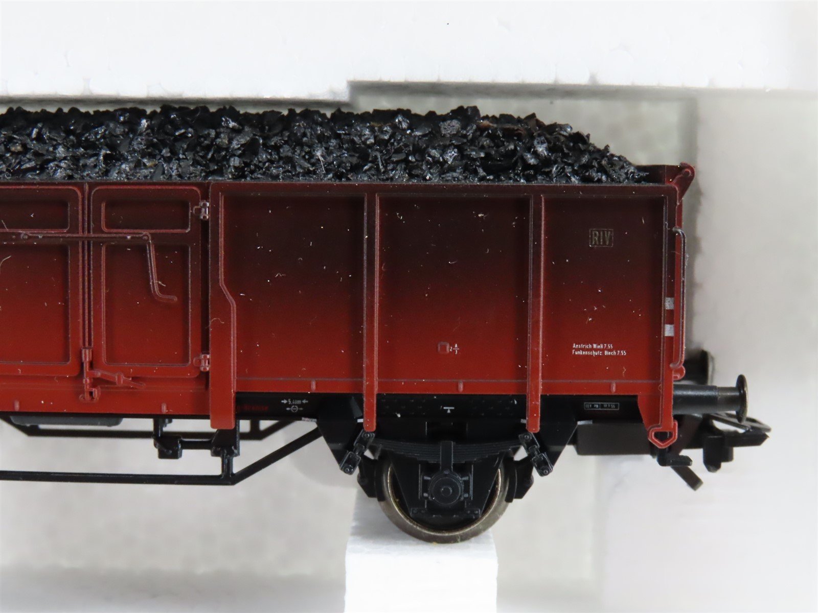 HO Scale Marklin 46034 DB German Federal 5-Car Coal Transport Set - Weathered