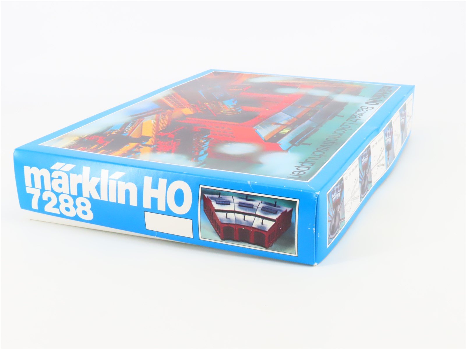 HO 1/87 Scale Marklin Plastic Kit 7288 3-Stall Locomotive Shed