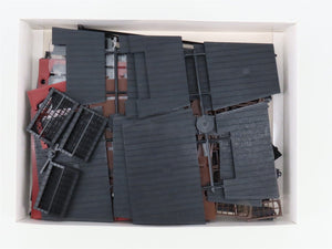 HO 1/87 Scale Marklin Plastic Kit 7288 3-Stall Locomotive Shed