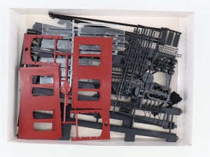 HO 1/87 Scale Marklin Plastic Kit 7288 3-Stall Locomotive Shed