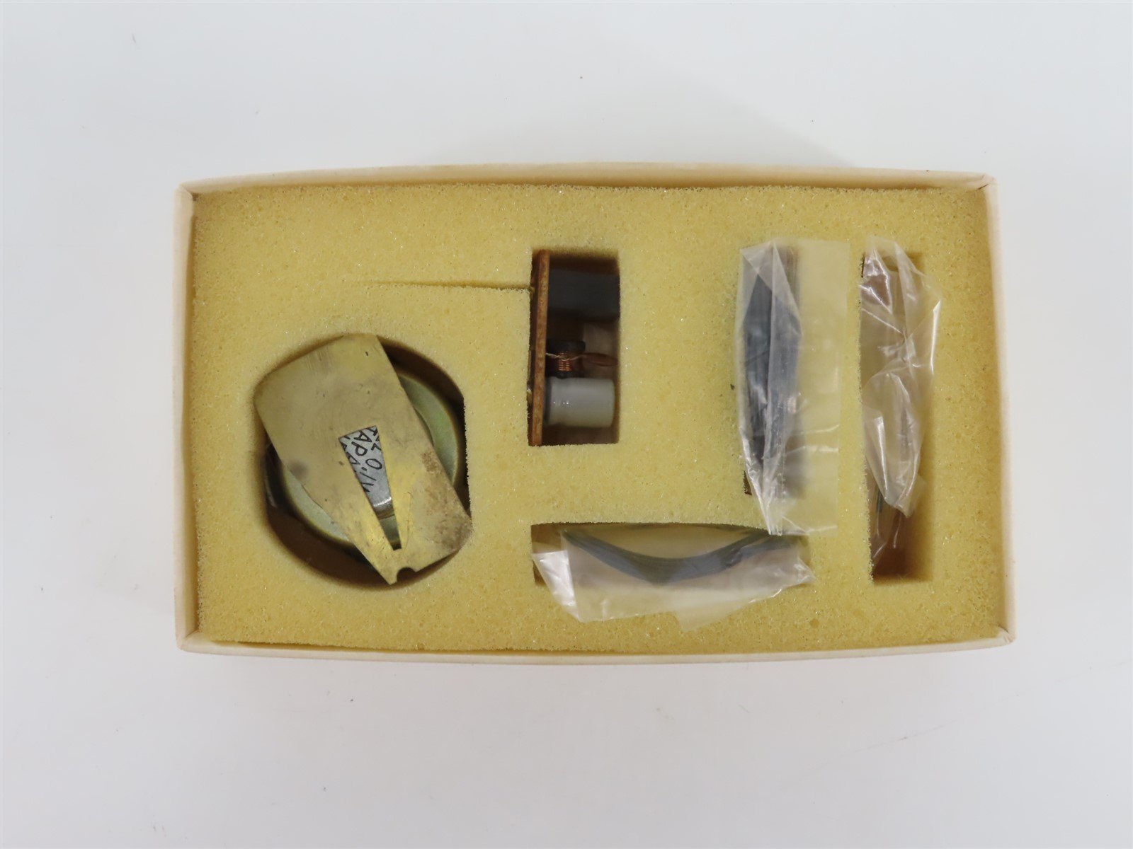 LOT of 8 HO 1/87 Scale PFM Pacific Fastmail Tender Sound Speaker Units