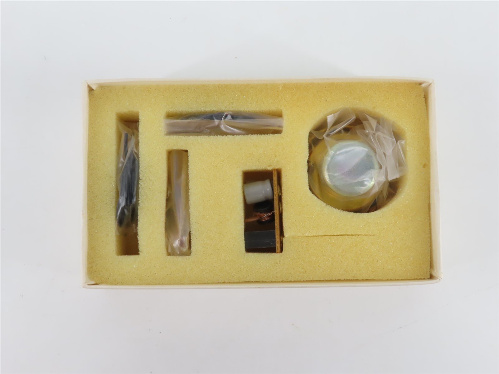 LOT of 8 HO 1/87 Scale PFM Pacific Fastmail Tender Sound Speaker Units