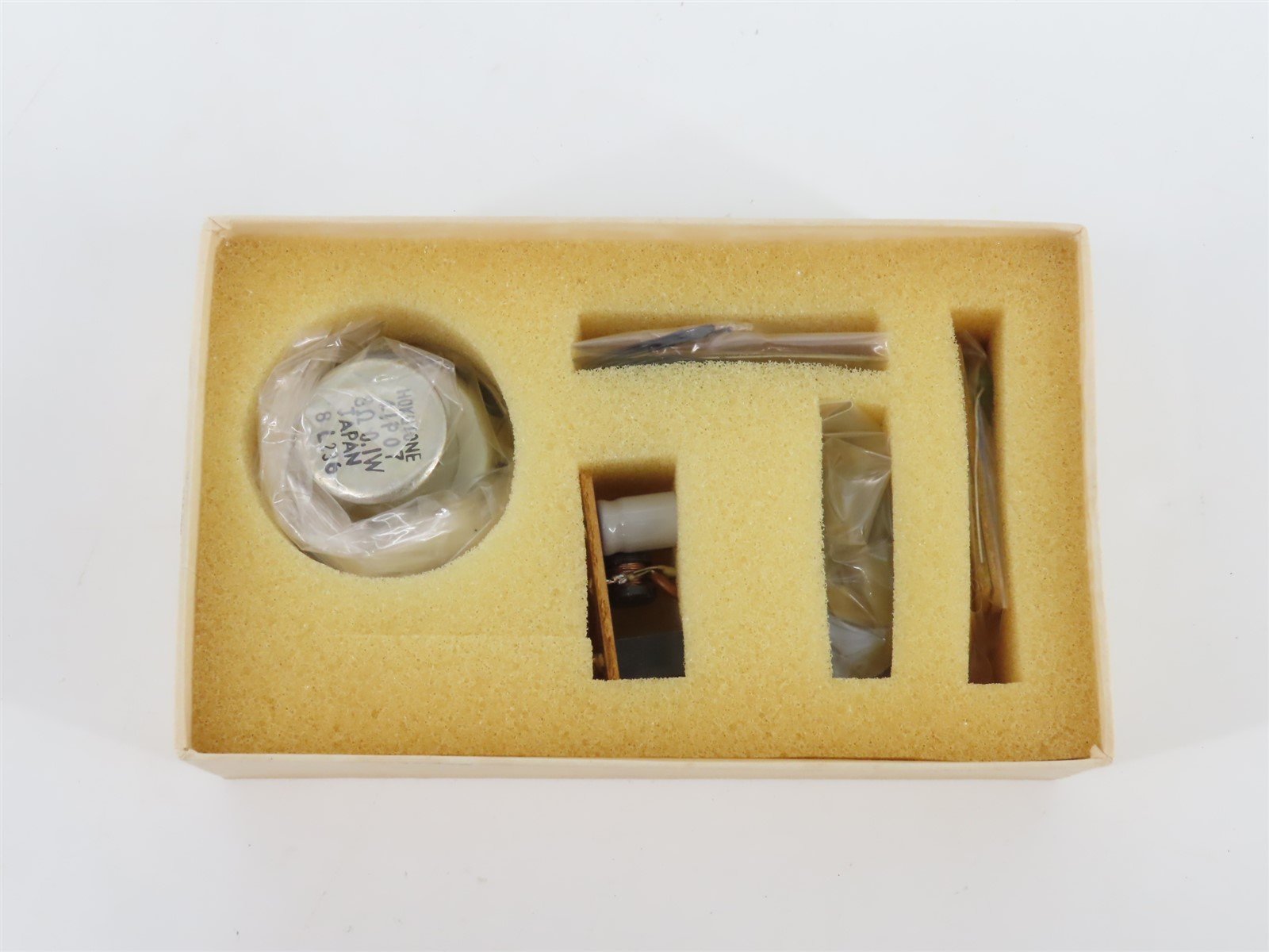 LOT of 8 HO 1/87 Scale PFM Pacific Fastmail Tender Sound Speaker Units