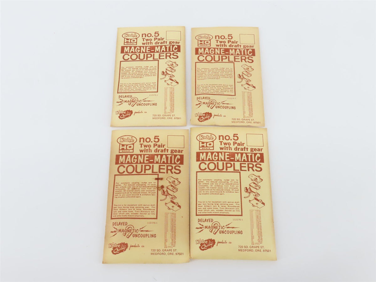 LOT of 20 HO Scale Kadee #5 Coupler Packs