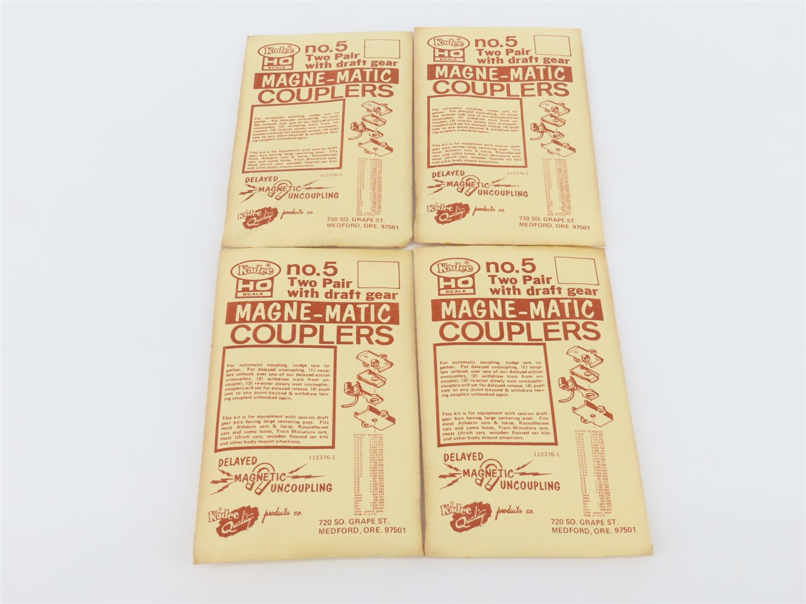 LOT of 20 HO Scale Kadee #5 Coupler Packs