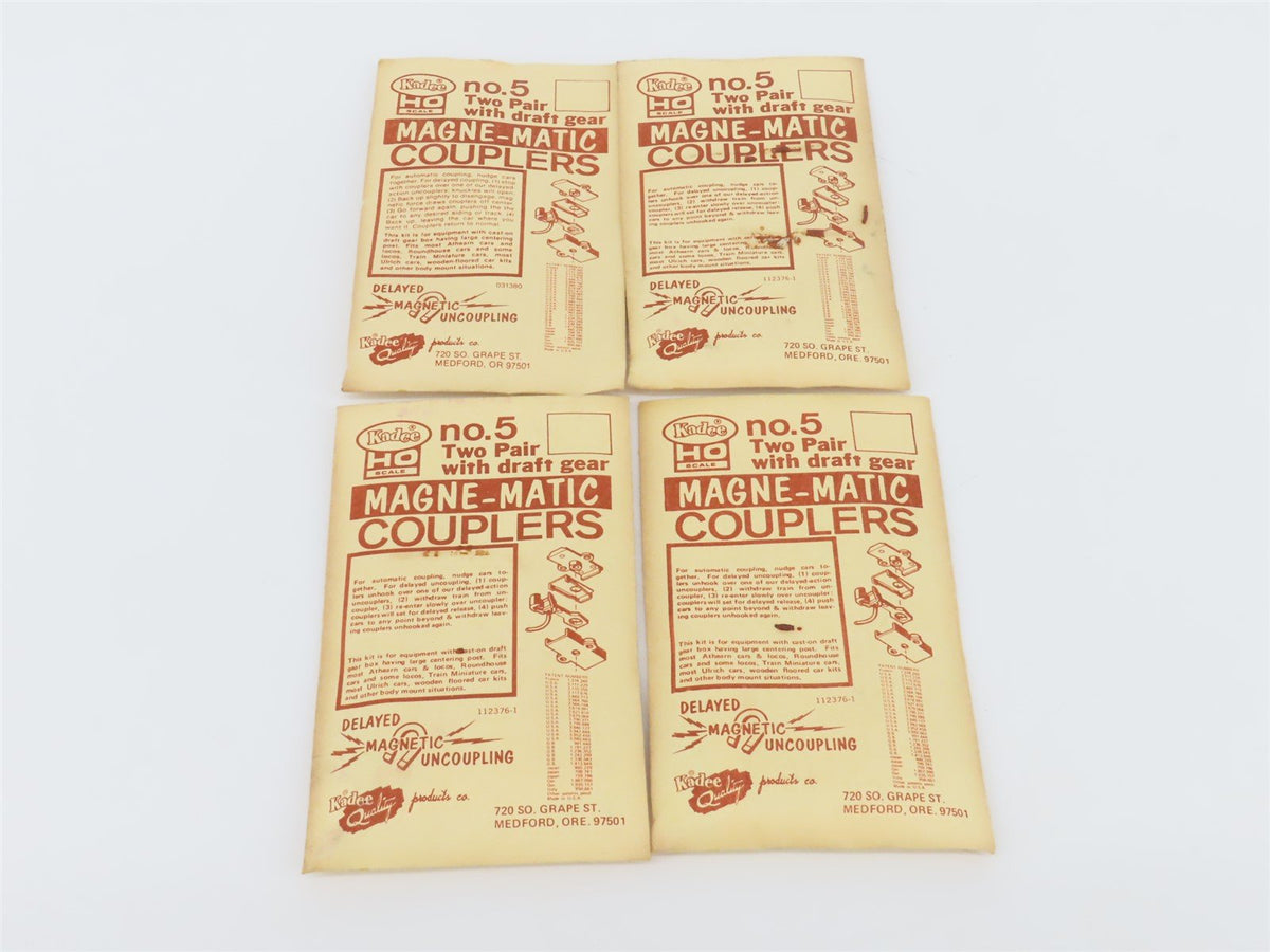LOT of 20 HO Scale Kadee #5 Coupler Packs
