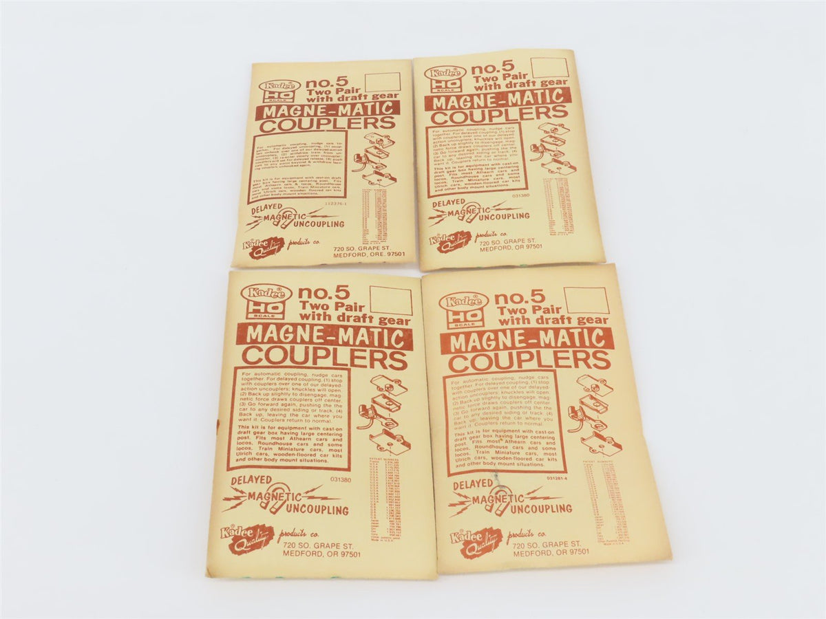 LOT of 20 HO Scale Kadee #5 Coupler Packs