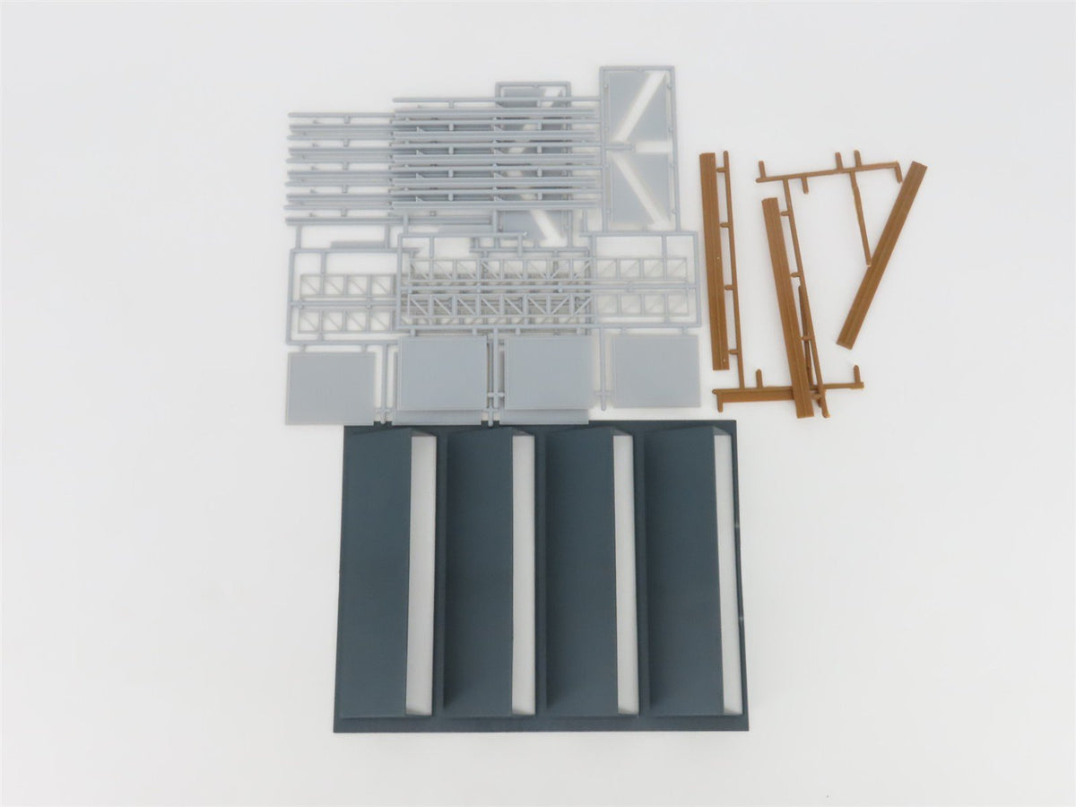 HO 1/87 Scale Walthers Cornerstone Kit 933-3040 Car Shop