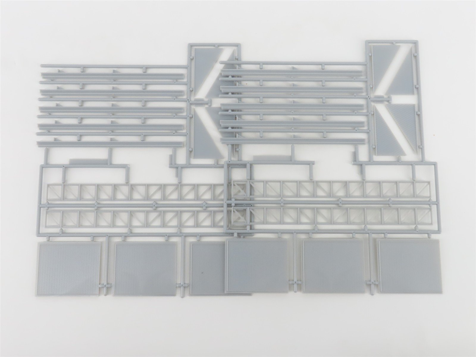 HO 1/87 Scale Walthers Cornerstone Kit 933-3040 Car Shop