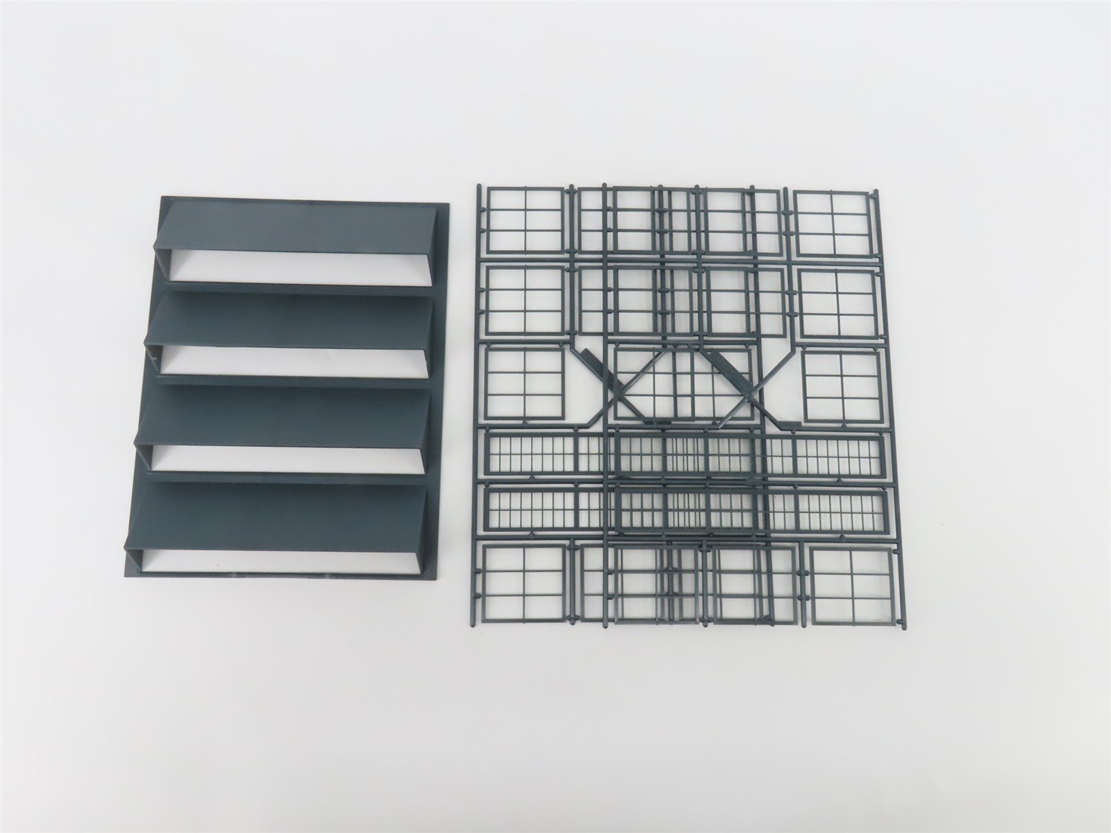 HO 1/87 Scale Walthers Cornerstone Kit 933-3040 Car Shop