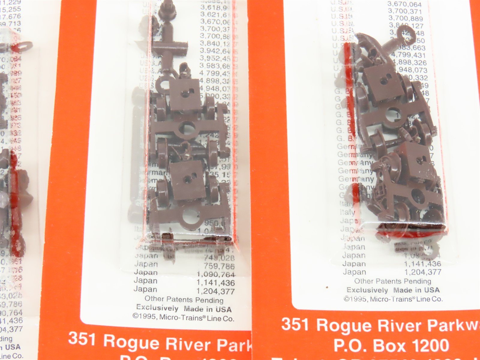 LOT of 10 Pair of N Micro-Trains MTL 1000-B Bettendorf Trucks w/ Couplers