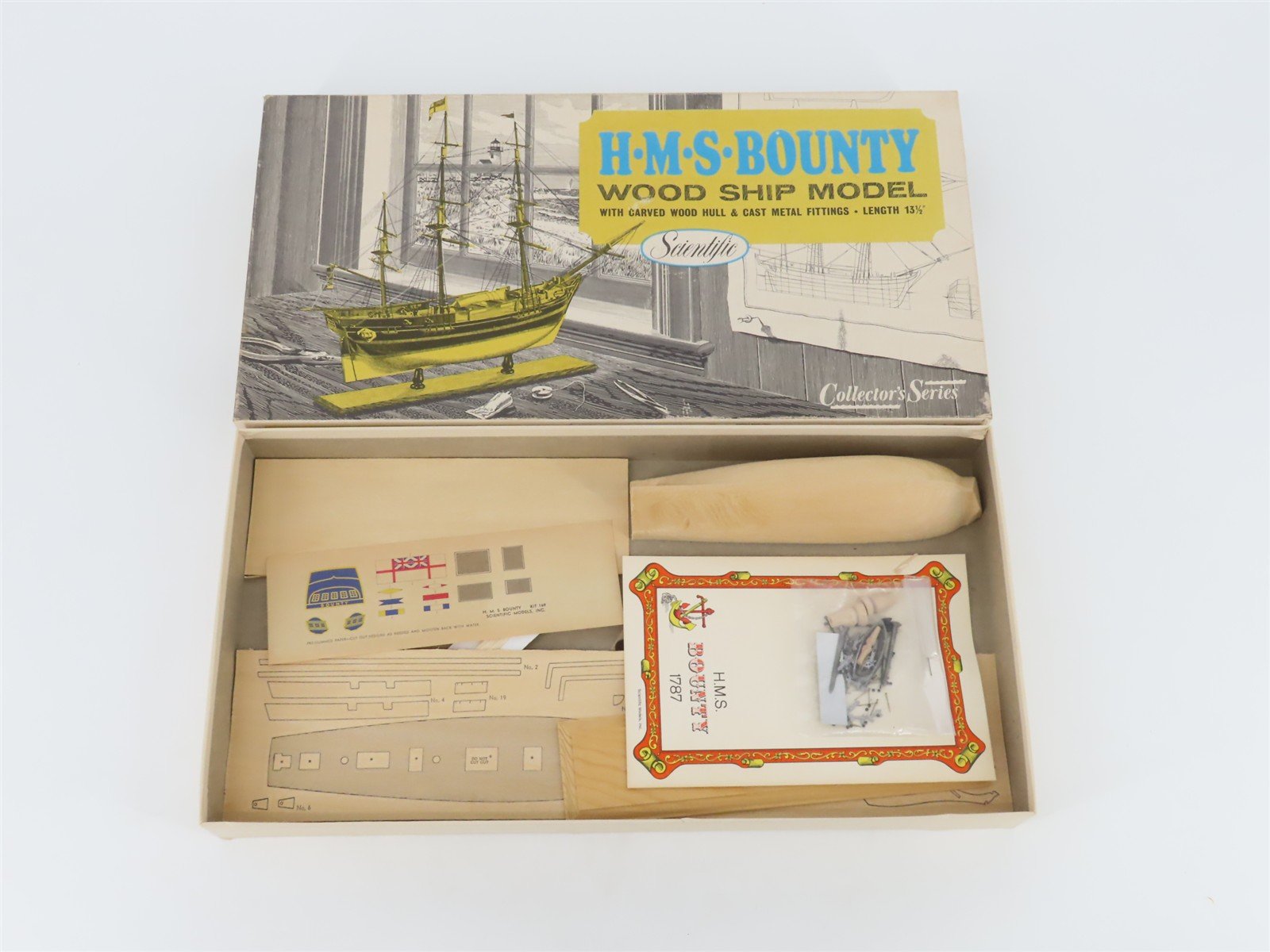 Scientific Kit #169 Collector's Series HMS Bounty Wood Ship Model