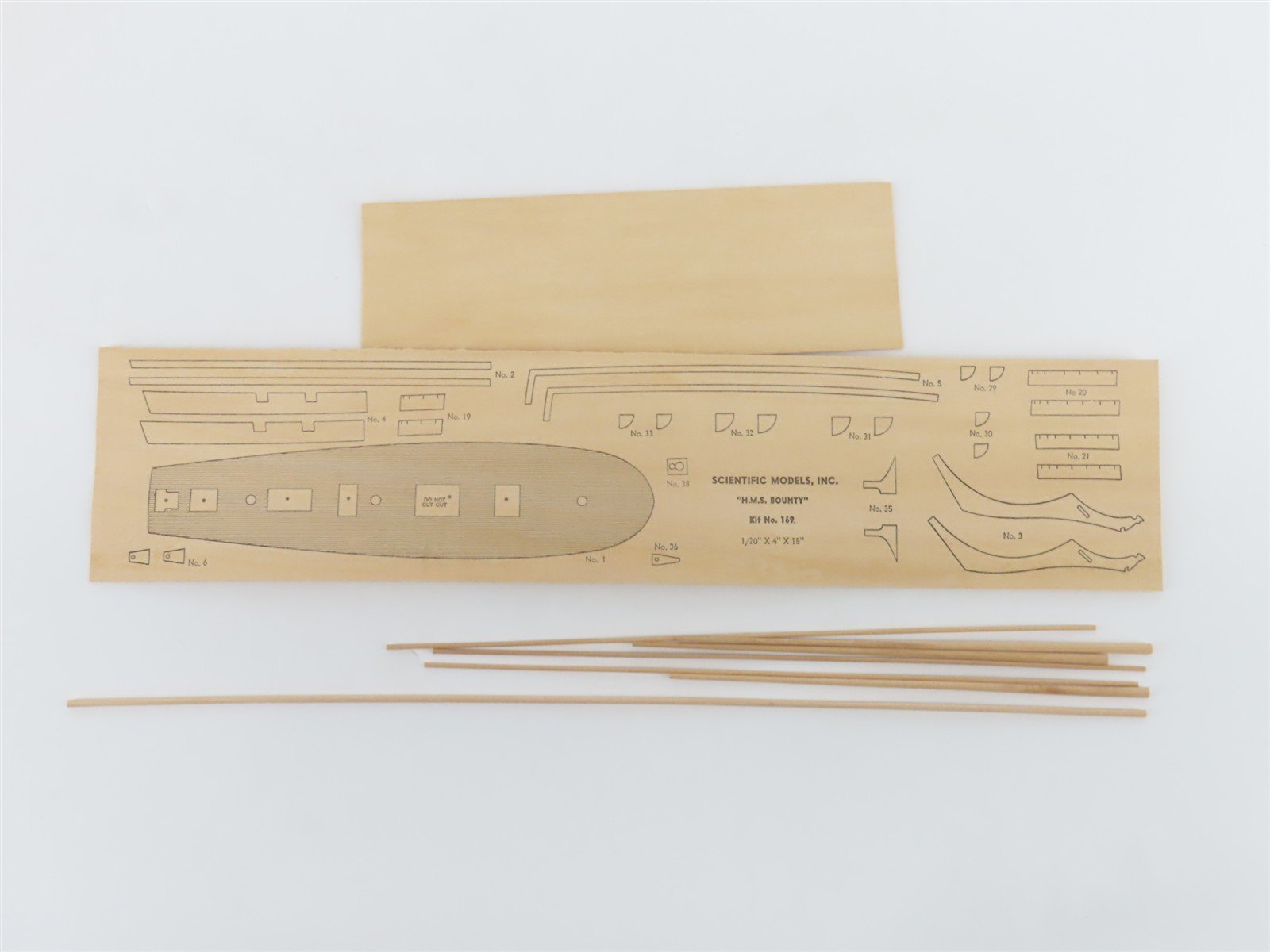 Scientific Kit #169 Collector's Series HMS Bounty Wood Ship Model