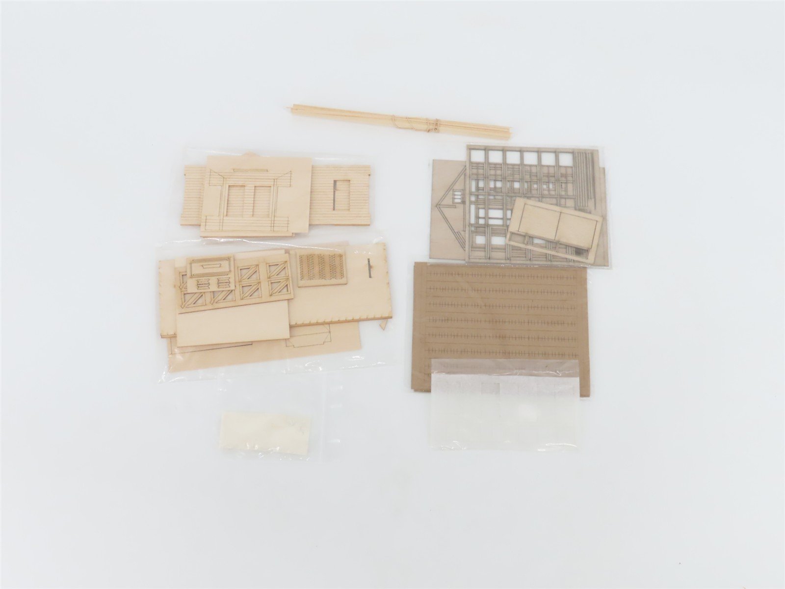 S Scenery Unlimited Kit #1150 Turn of the Century Wood Freight/Passenger Depot