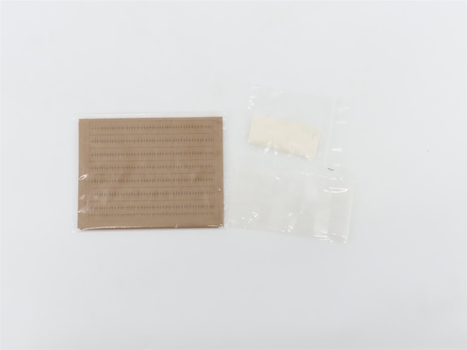 S Scenery Unlimited Kit #1150 Turn of the Century Wood Freight/Passenger Depot