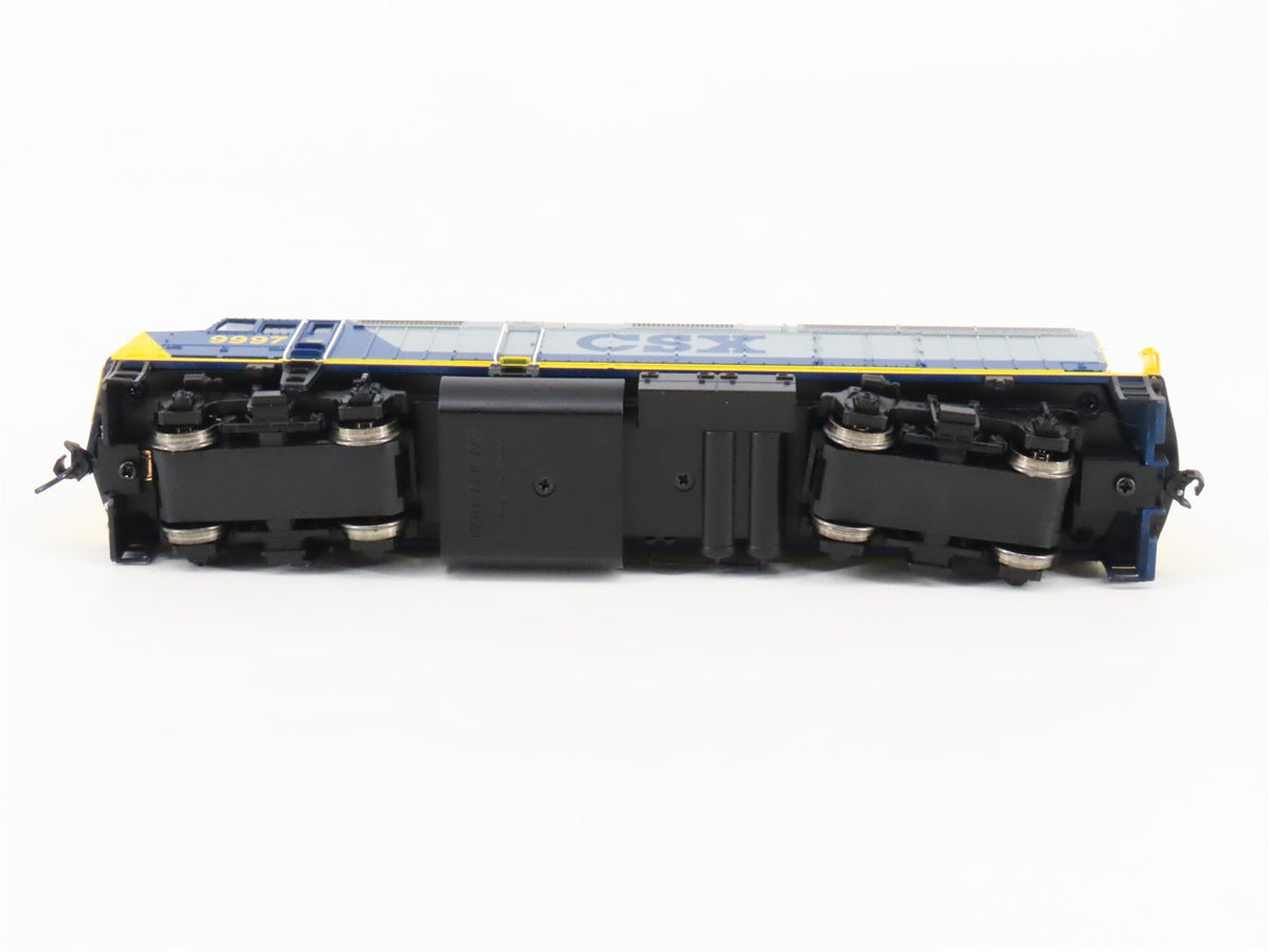 HO Scale Walthers 910-9478 CSX Railway F40PH PH 2b Diesel Locomotive #9997