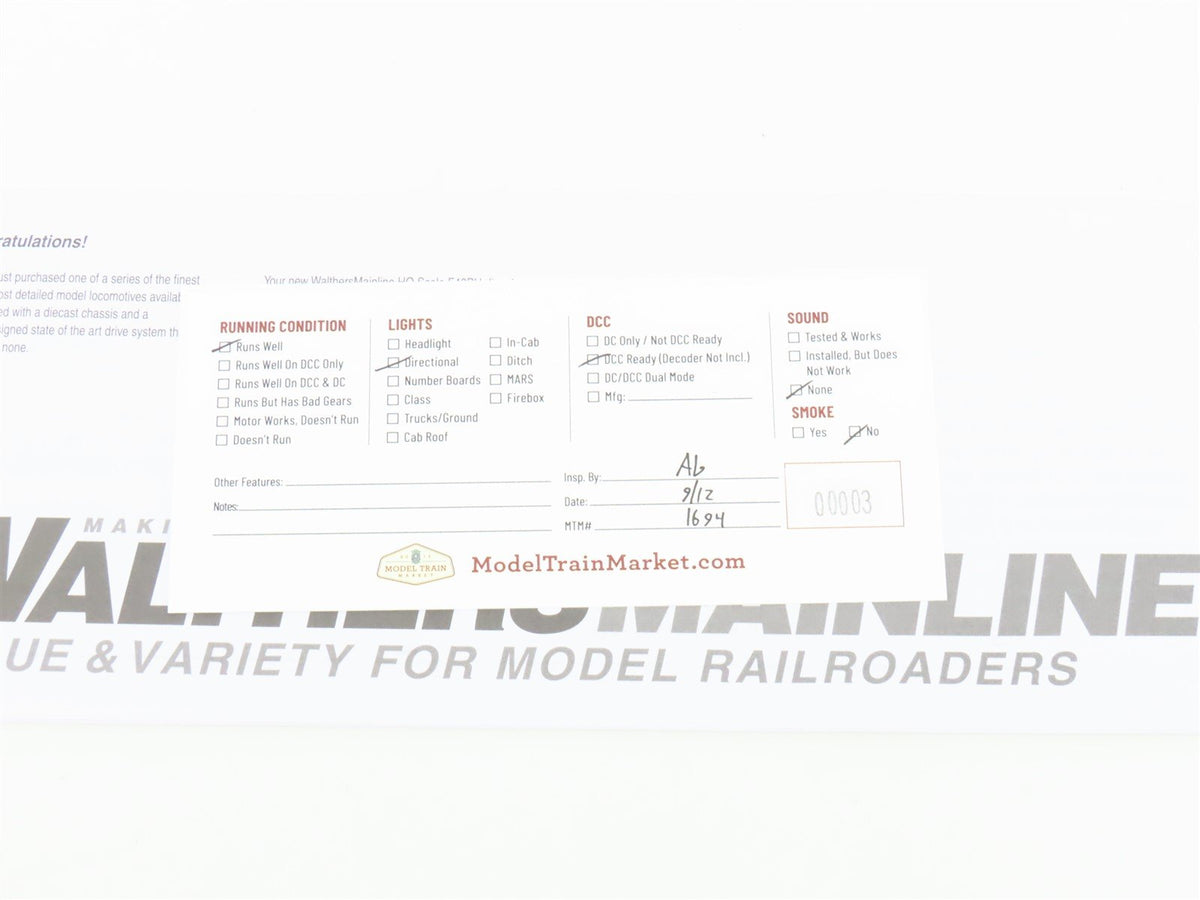 HO Scale Walthers 910-9477 CSX Railway F40PH PH 2b Diesel Locomotive #9994