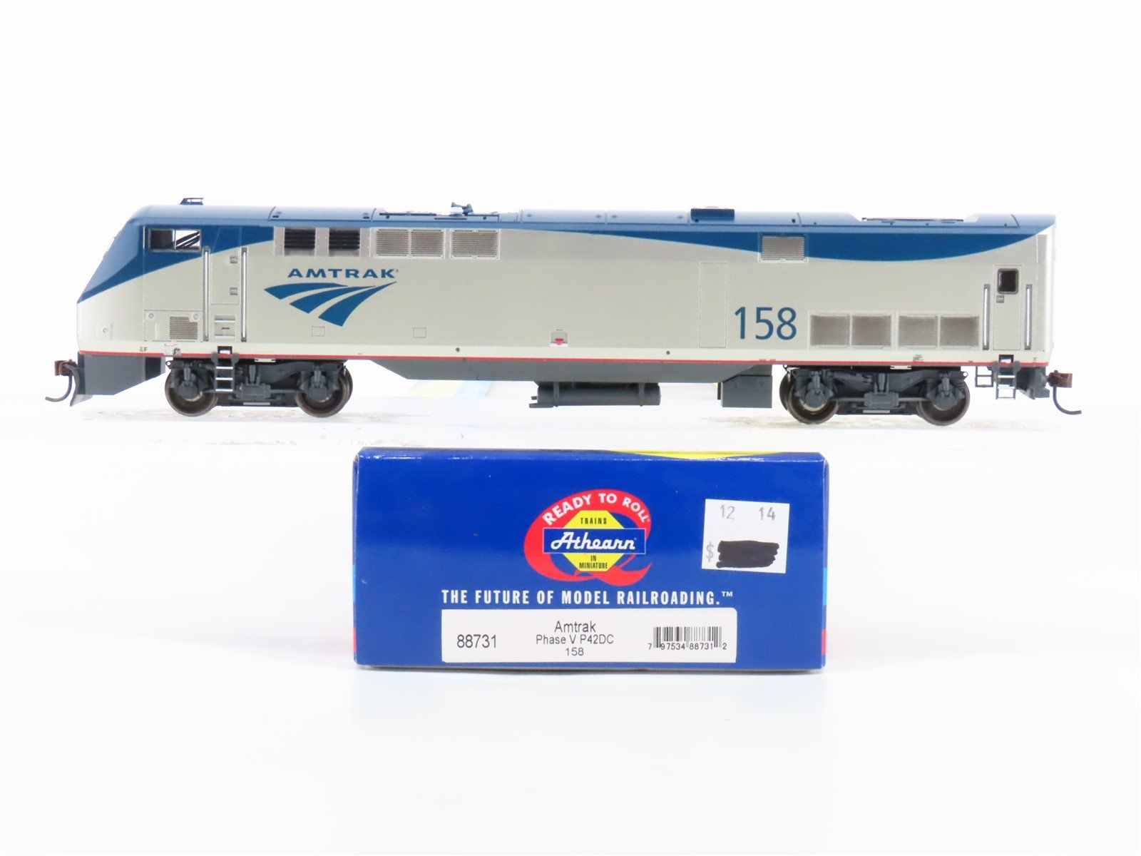 HO Scale Athearn RTR 88731 Amtrak Phase V P42DC Diesel Locomotive #158