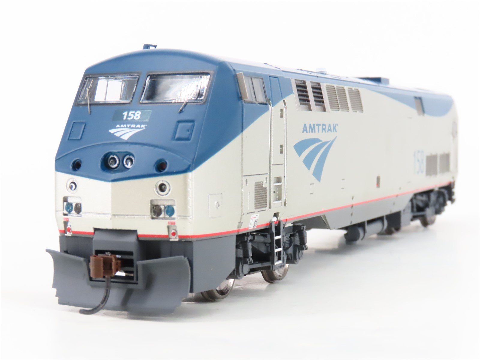 HO Scale Athearn RTR 88731 Amtrak Phase V P42DC Diesel Locomotive #158