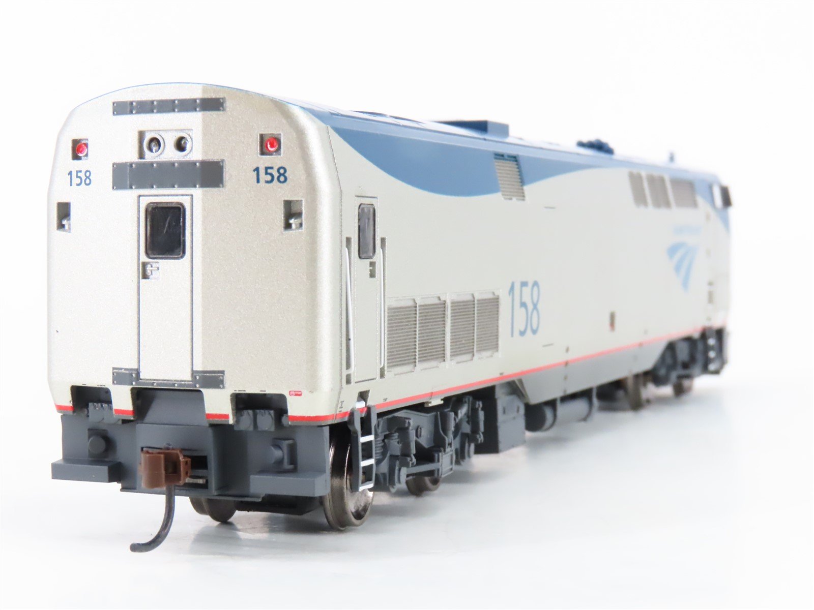 HO Scale Athearn RTR 88731 Amtrak Phase V P42DC Diesel Locomotive #158