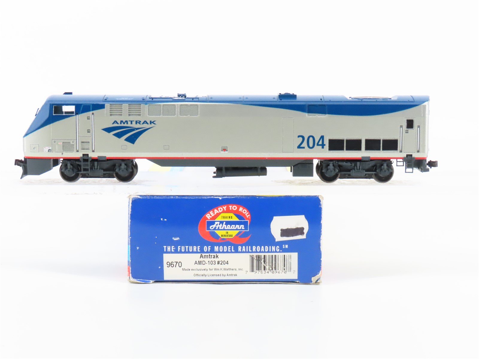 HO Scale Athearn RTR 9670 Amtrak Phase V AMD103 (P42DC) Diesel Locomotive #204