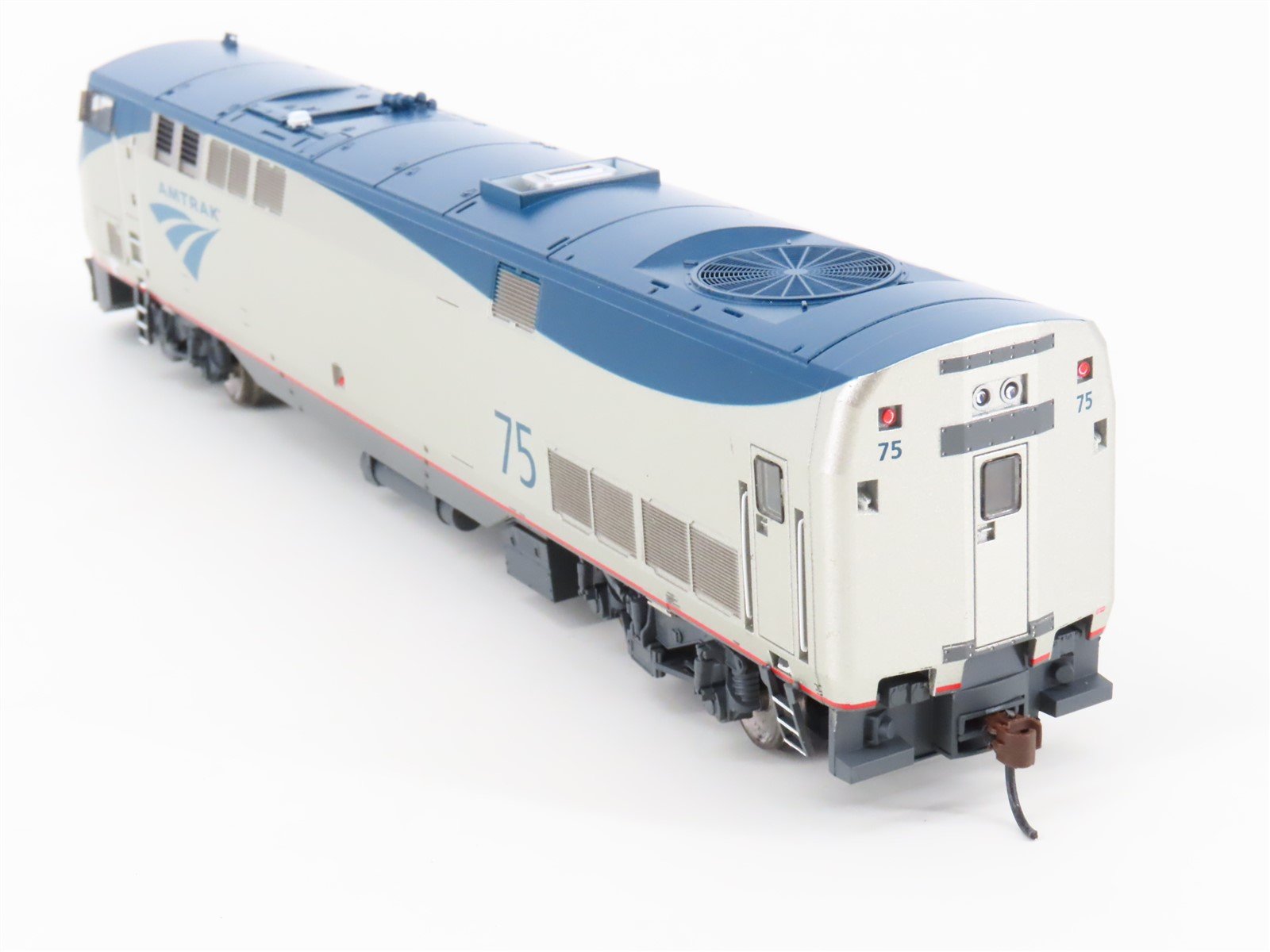HO Scale Athearn RTR 88730 Amtrak Phase V P42DC Diesel Locomotive #75