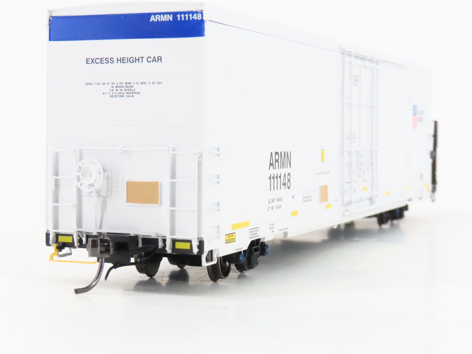 HO Scale BLMA Models 52007 ARMN UP Union Pacific Railroad 64' Reefer #111148