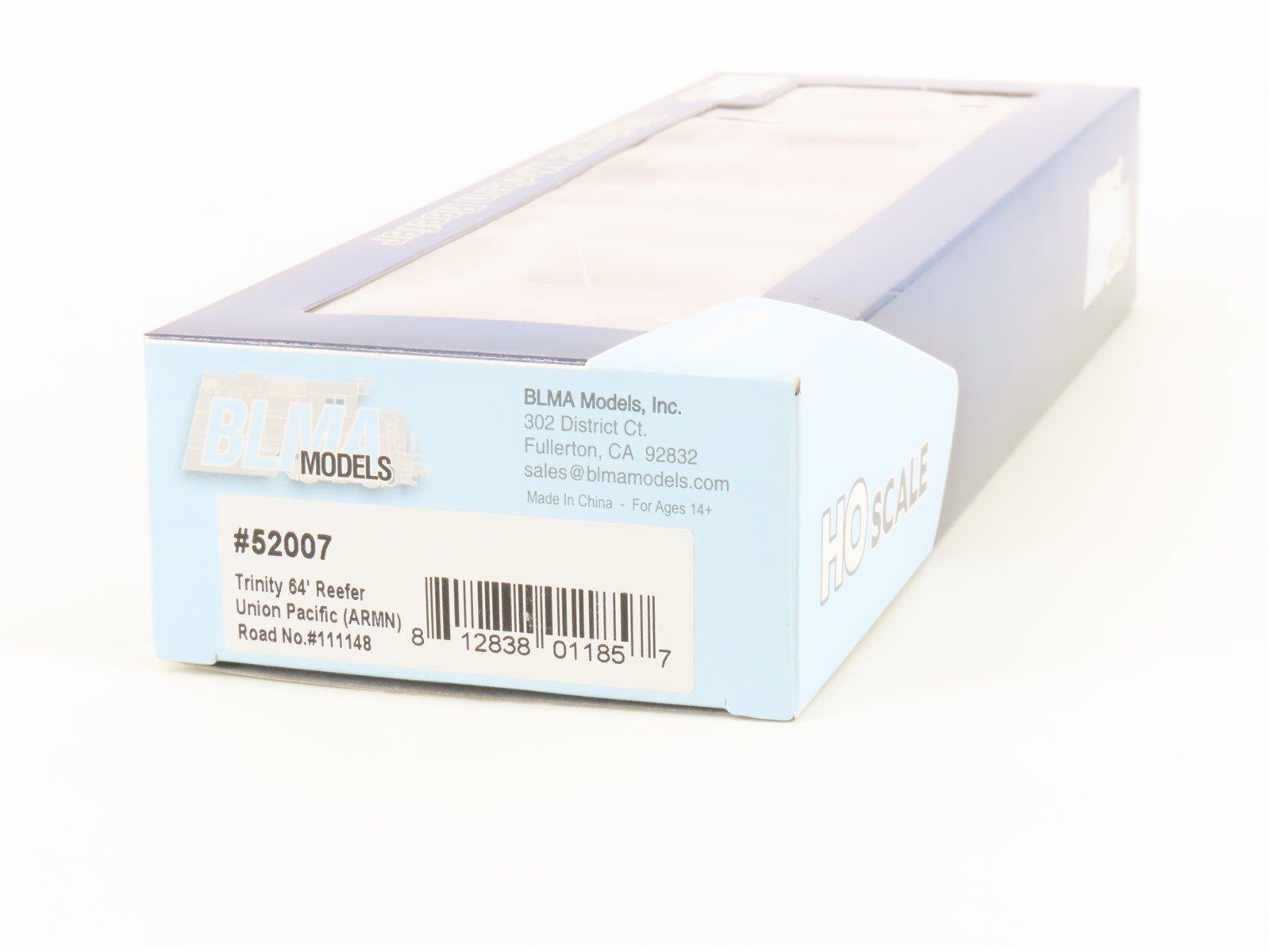 HO Scale BLMA Models 52007 ARMN UP Union Pacific Railroad 64' Reefer #111148