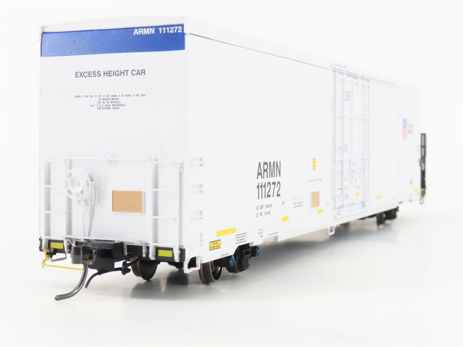 HO Scale BLMA Models 52013 ARMN UP Union Pacific Railroad 64' Reefer #111272