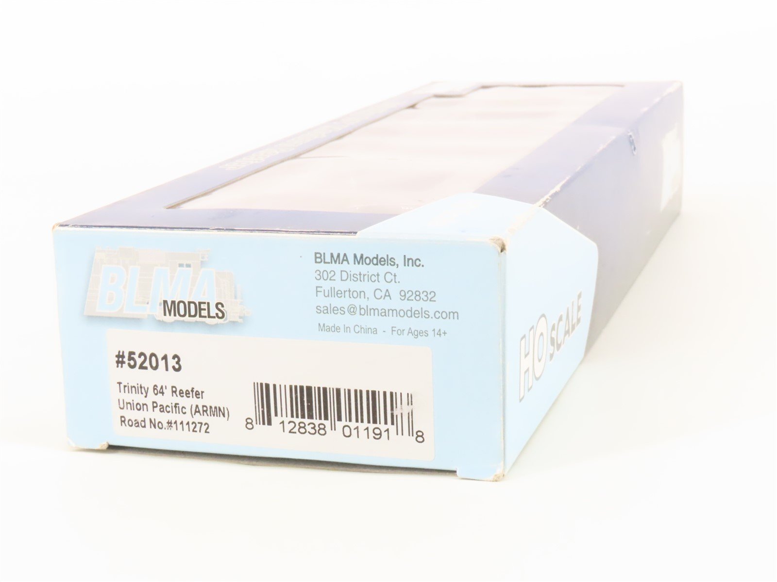 HO Scale BLMA Models 52013 ARMN UP Union Pacific Railroad 64' Reefer #111272