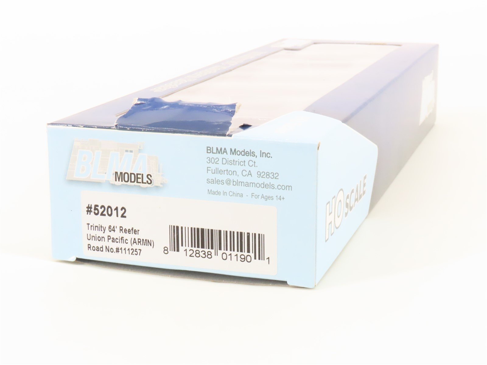 HO Scale BLMA Models 52012 ARMN UP Union Pacific Railroad 64' Reefer #111257