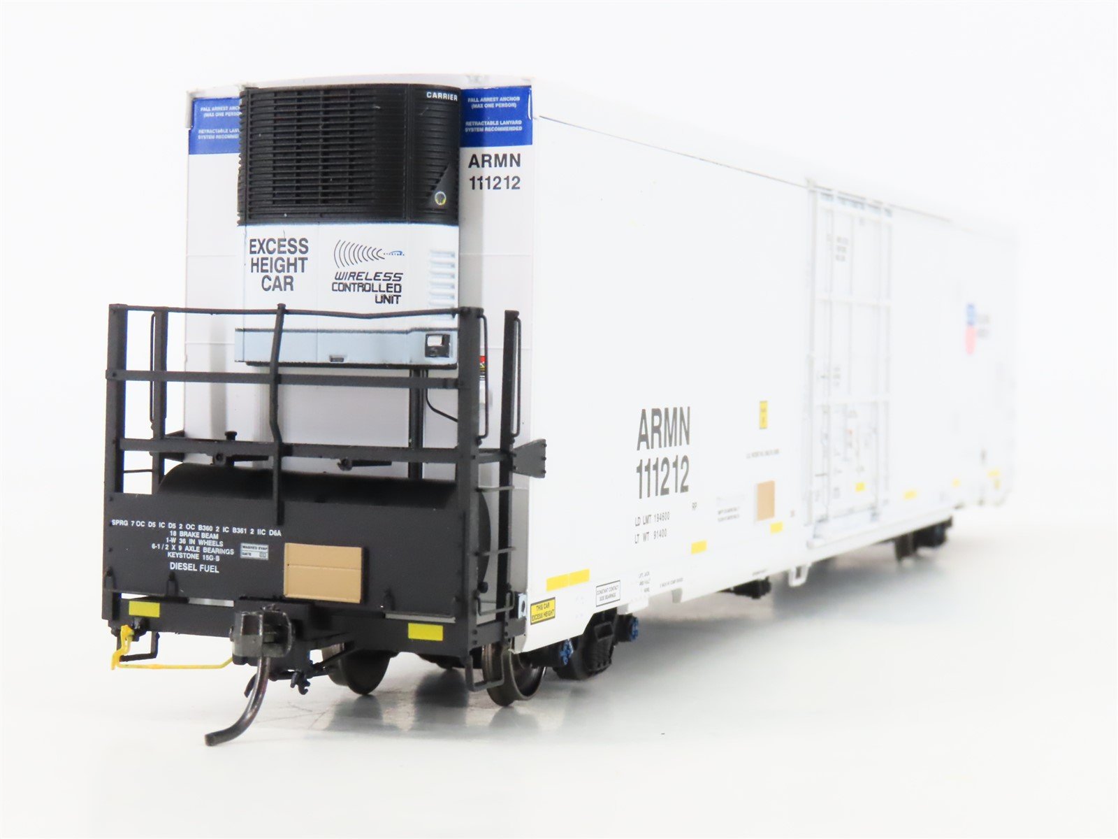 HO Scale BLMA Models 52009 ARMN UP Union Pacific Railroad 64' Reefer #111212
