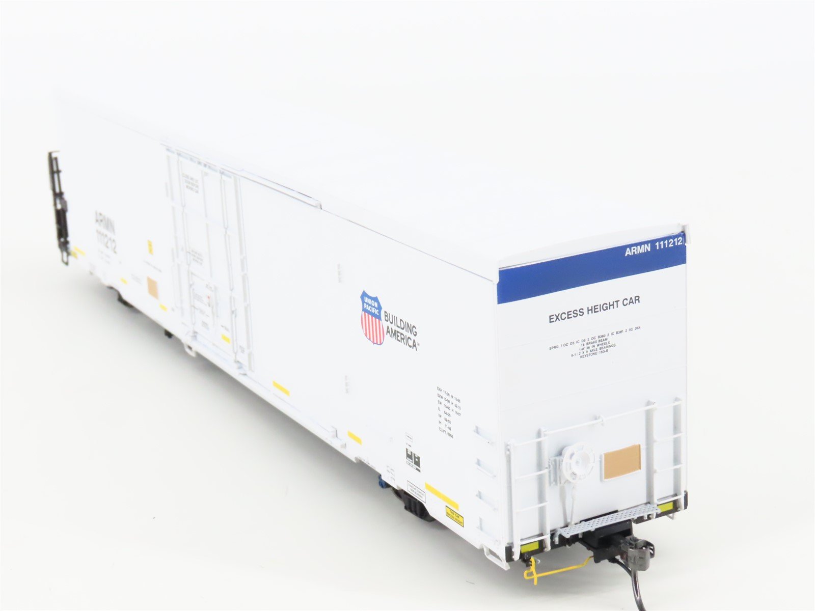 HO Scale BLMA Models 52009 ARMN UP Union Pacific Railroad 64' Reefer #111212